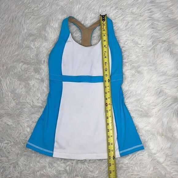 Lululemon Women’s Blue & White Racerback Tank Top Built in Bra Activewear Top 4 - Picture 6 of 9